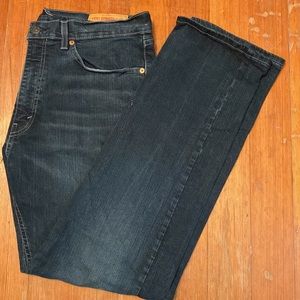 Levi’s 505 Mens Dark Denim Jeans.            Size: 36X32